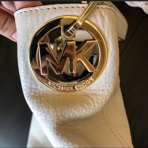 💯 Authentic Michael Kors Bag